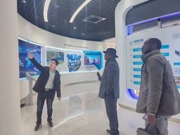 Visite de travail avec des partenaires leaders mondiaux dans le domaine de l'Intelligence Artificielle (IA)